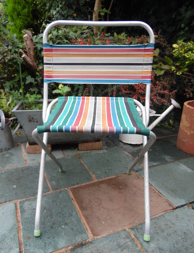 Vintage striped deck chair - striped,